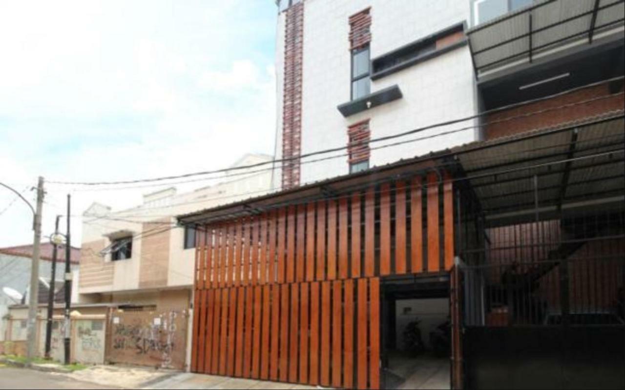 Kamar Keluarga Duri Kosambi 호텔 자카르타 외부 사진