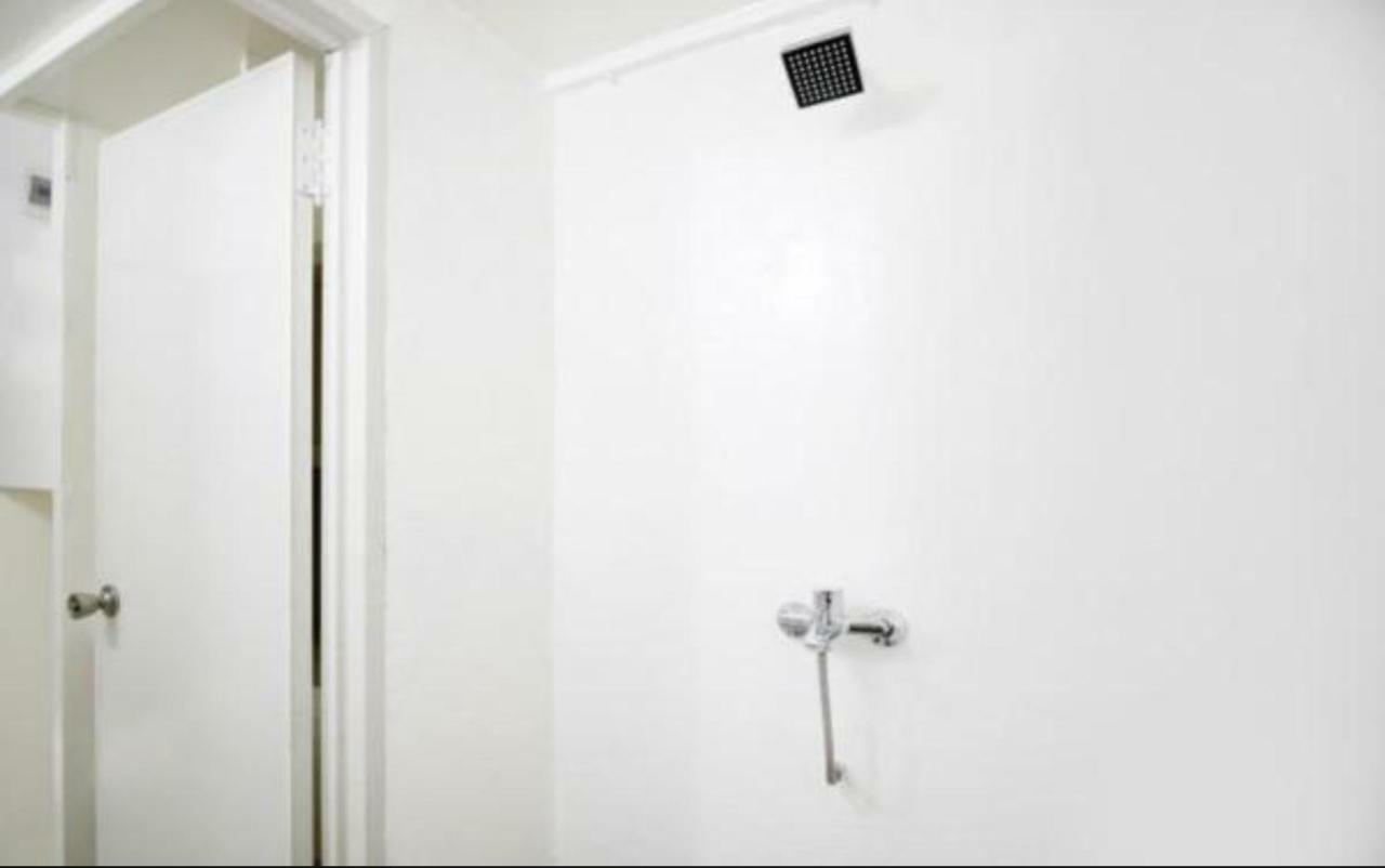Kamar Keluarga Duri Kosambi 호텔 자카르타 외부 사진